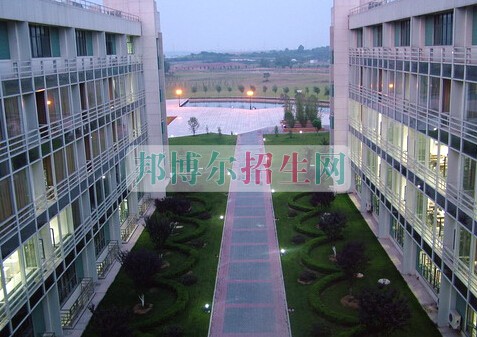 南京醫(yī)科大學