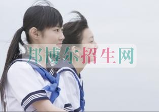 本科和中專(zhuān)有什么區(qū)別