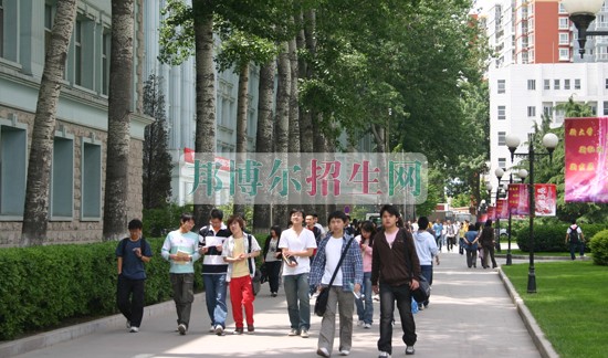 北京信息科技大學(xué)招生辦聯(lián)系電話(huà)