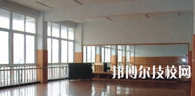 四川現(xiàn)代藝術(shù)學(xué)校2020年報(bào)名條件、招生要求、招生對(duì)象