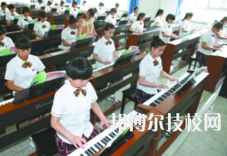 蘭州女子中等專業(yè)學校2020年學費、收費多少