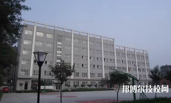 華陰市職業(yè)教育中心2020年報(bào)名條件、招生要求、招生對(duì)象 