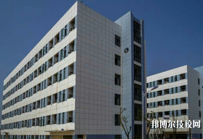 鄱陽(yáng)衛(wèi)生學(xué)校2020年報(bào)名條件、招生要求、招生對(duì)象 