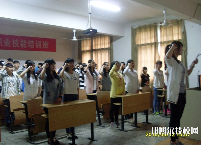 安源區(qū)職業(yè)中等專業(yè)學(xué)校2020年報(bào)名條件、招生要求、招生對(duì)象