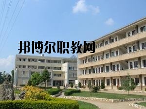 祿豐縣職業(yè)高級中學2020年報名條件、招生要求、招生對象