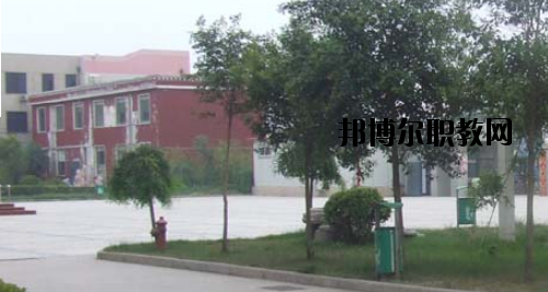 鄭州商貿(mào)技師學(xué)院2021年報(bào)名條件、招生要求、招生對(duì)象