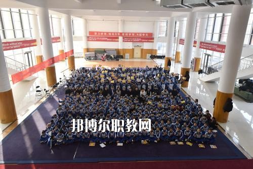 許昌體育運(yùn)動學(xué)校2021年報(bào)名條件、招生要求、招生對象