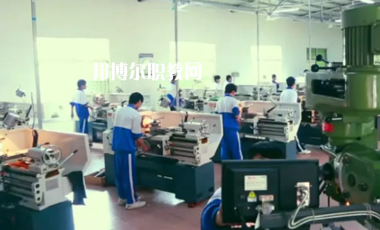 惠州惠城區(qū)技工學(xué)校2020年招生辦聯(lián)系電話(huà)