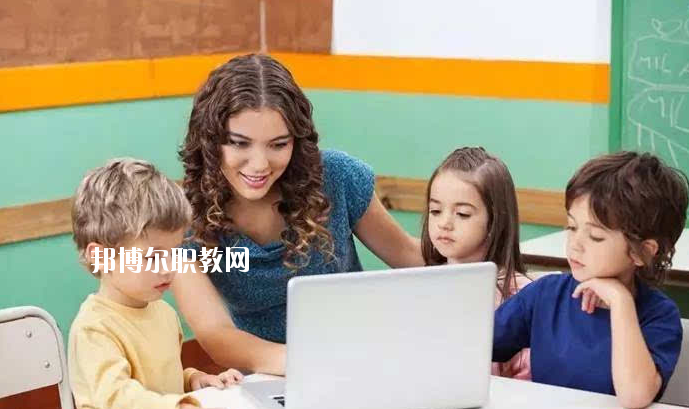 湖北2020年幼師學校什么專業(yè)比較好