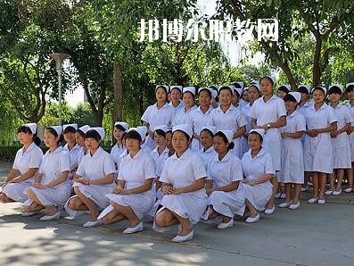 四川2020年女生讀什么衛(wèi)校