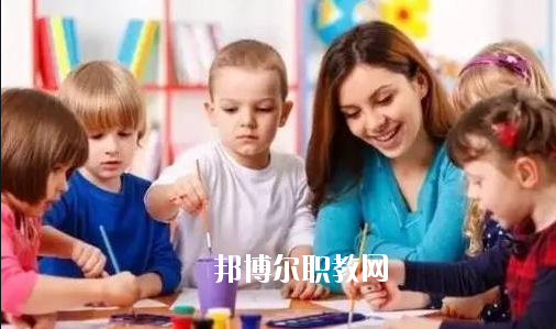 湖北2020年女生上什么幼師學(xué)校好