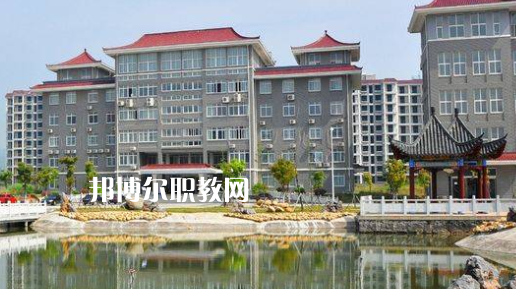 安徽黃梅戲藝術(shù)職業(yè)學(xué)院(中專(zhuān)部)2021年有哪些專(zhuān)業(yè)