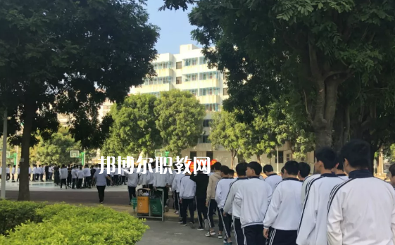 汕頭光明理工職業(yè)技術(shù)學校2021年招生辦聯(lián)系電話