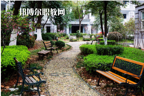 南京財經(jīng)高等職業(yè)技術學校2022年報名條件、招生要求、招生對象