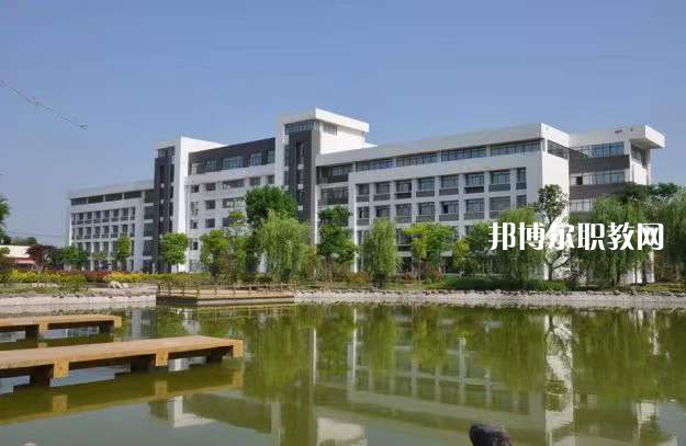 滁州市機(jī)械工業(yè)學(xué)校2022年報(bào)名條件、招生要求、招生對(duì)象