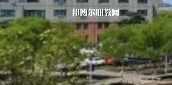 江蘇省常熟中等專業(yè)學(xué)校地址在哪里，哪個地區(qū)，哪個城市?