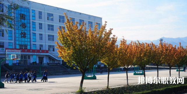 西安高科技工學(xué)校地址，乘車路線