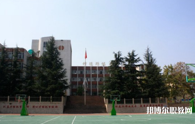 2023貴陽(yáng)市信息技術(shù)技工學(xué)校多少錢(qián) 貴陽(yáng)市信息技術(shù)技工學(xué)校各專(zhuān)業(yè)學(xué)費(fèi)收費(fèi)標(biāo)準(zhǔn)