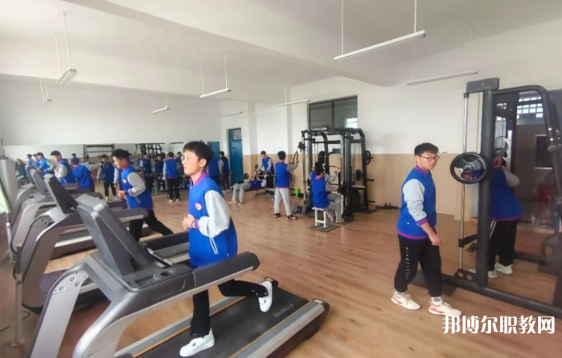 周口市潁河職業(yè)中等專業(yè)學校地址，乘車路線