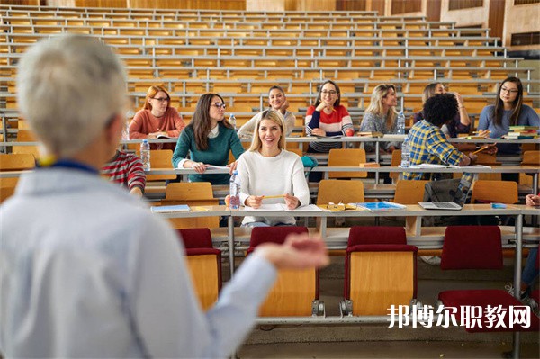 湖南哪里的中職學校能讀電子應用專業(yè)